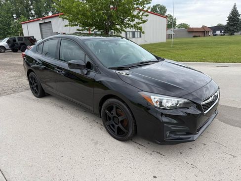 Used 2018 Subaru Impreza 2.0i Premium AWD/4WD image 3