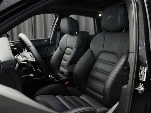 New 2026 Porsche Macan GTS AWD/4WD image 17