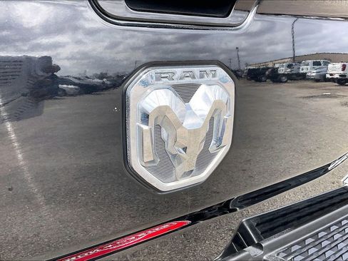 Used 2019 RAM 2500 Laramie AWD/4WD image 27