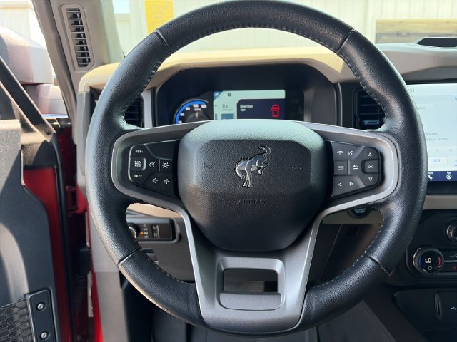 Used 2023 Ford Bronco Wildtrak AWD/4WD image 15