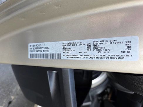 Used 2023 RAM ProMaster 3500 image 23