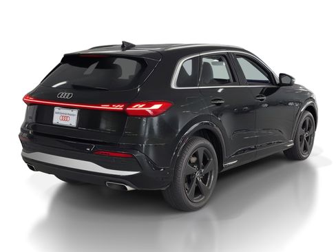 Used 2025 Audi Q5 Prestige image 9