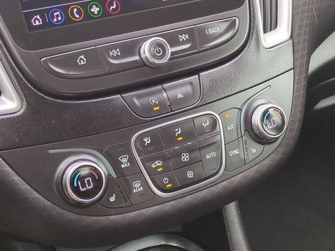 Used 2023 Chevrolet Malibu LT image 18