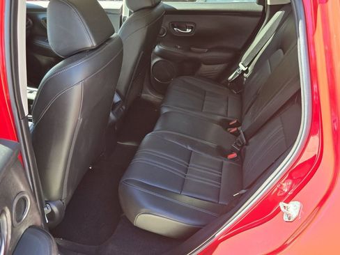 Used 2025 Honda HR-V EX-L image 11