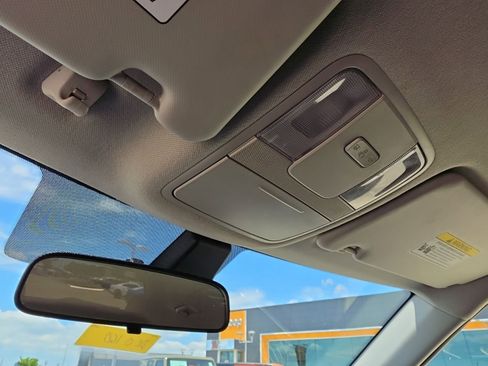 Used 2023 Kia Soul LX w/ LX Technology Package FWD image 24