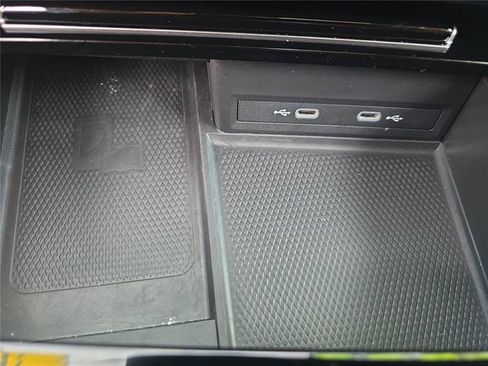 Used 2024 Volkswagen Atlas SE FWD image 24