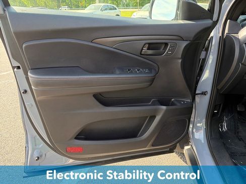 Used 2024 Honda Passport TrailSport image 14