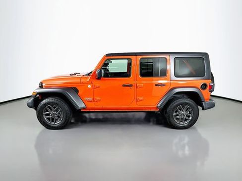 Used 2018 Jeep Wrangler Unlimited Sport S AWD/4WD image 11