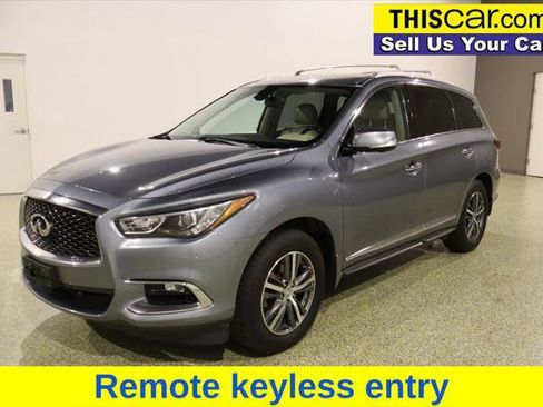 Used 2017 INFINITI QX60 w/ Premium Plus Package image 3