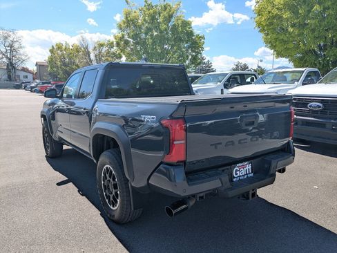 Used 2024 Toyota Tacoma TRD Off-Road w/ TRD Off Road Upgrade Package AWD/4WD image 9