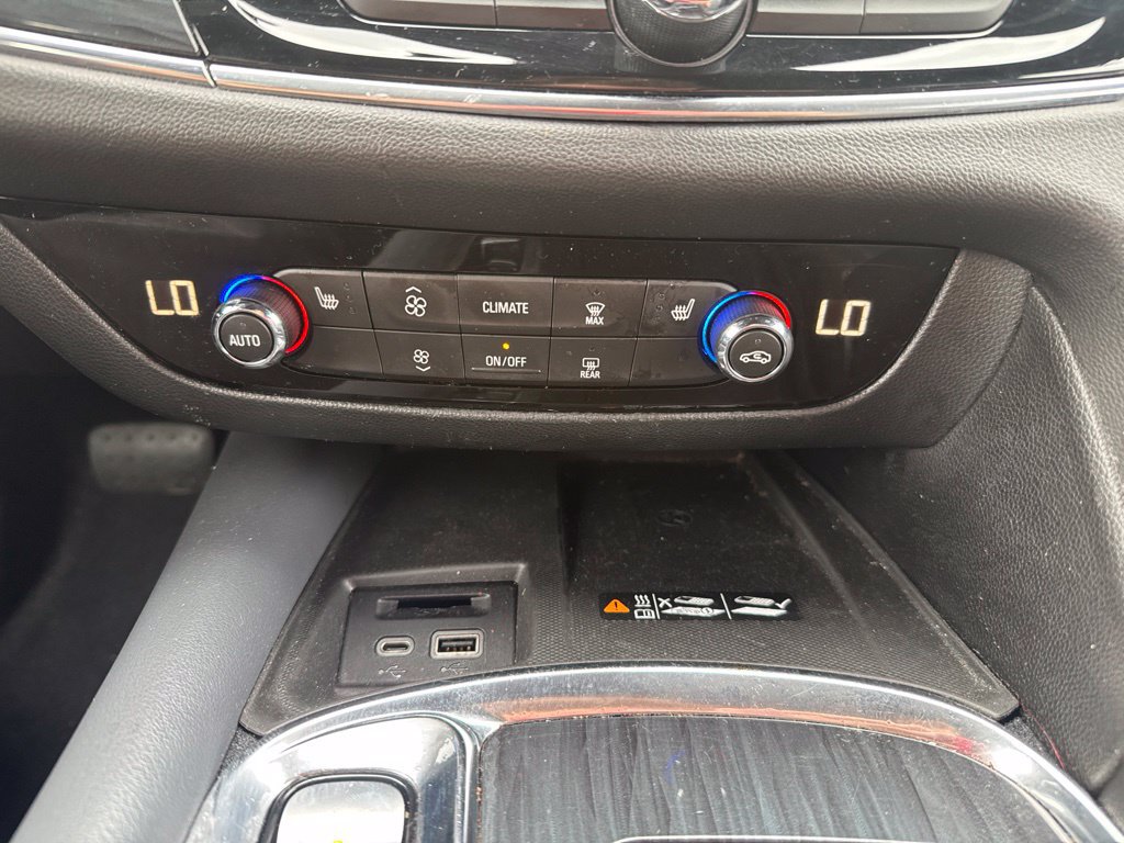 Used 2023 Buick Enclave Essence FWD image 23