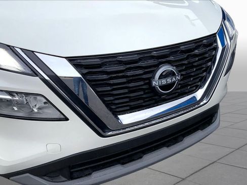 Used 2023 Nissan Rogue SV AWD/4WD image 30