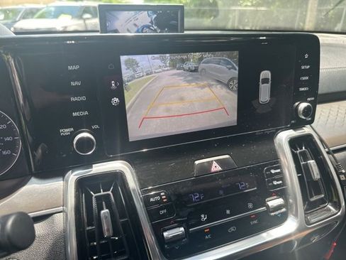 Used 2022 Kia Sorento SX FWD image 32