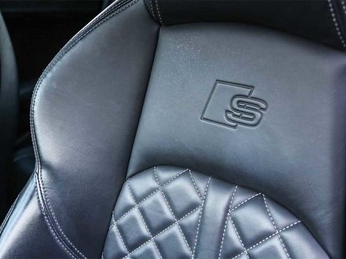 Used 2023 Audi S4 Premium Plus w/ Premium Plus Package image 25