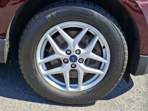 Used 2022 Ford Edge SEL w/ Convenience Package AWD/4WD image 8