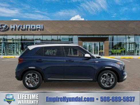 New 2026 Hyundai Venue SEL image 7