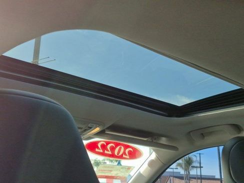 Used 2022 Toyota Highlander XLE image 20