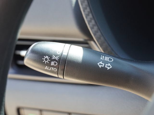 Used 2023 Nissan Sentra S FWD image 28
