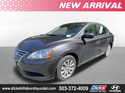Used 2015 Nissan Sentra SV FWD image 1