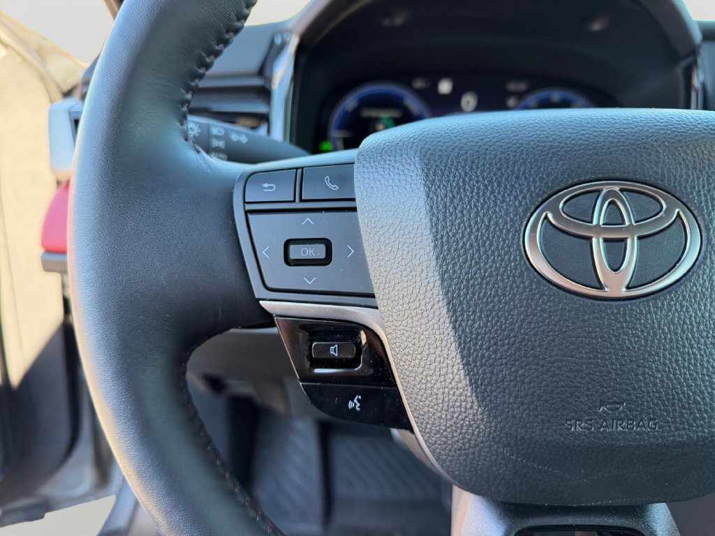 Used 2026 Toyota Camry XSE w/ Premium Plus Package FWD image 17