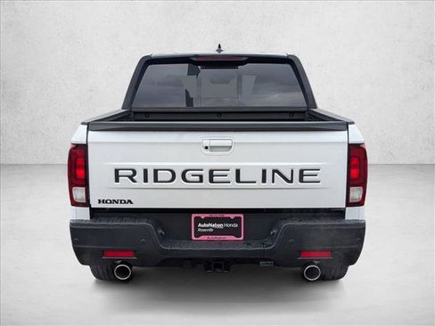New 2026 Honda Ridgeline Black Edition image 7