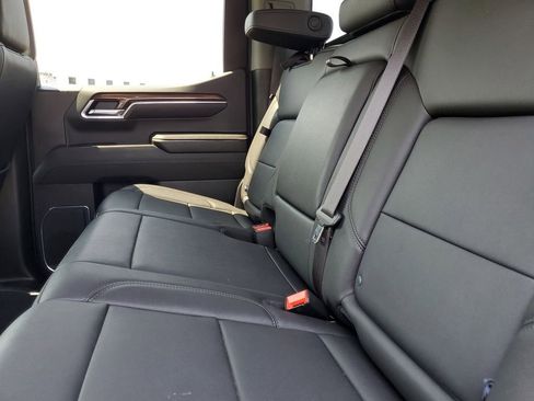 Used 2024 Chevrolet Silverado 1500 LT Trail Boss w/ LT Trail Boss Premium Package image 14