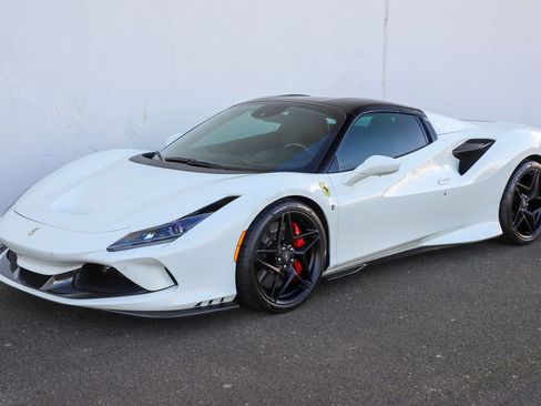 Certified 2021 Ferrari F8 Tributo image 14