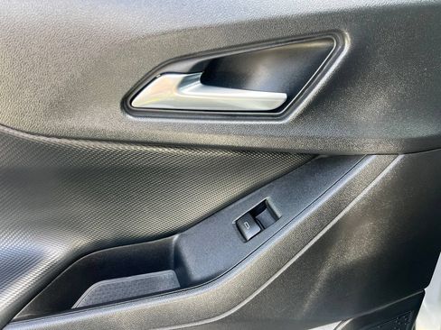 Used 2025 Chevrolet Equinox LT FWD image 31