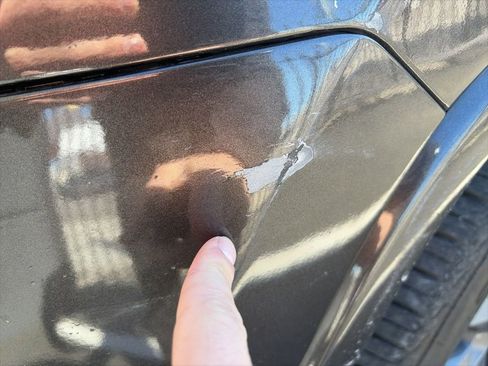 Used 2018 Jeep Grand Cherokee Overland image 13