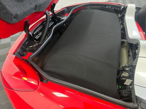 Used 2009 Pontiac Solstice GXP w/ Club Sport Package image 19