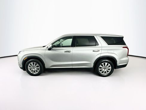 Used 2025 Hyundai Palisade SEL FWD image 4