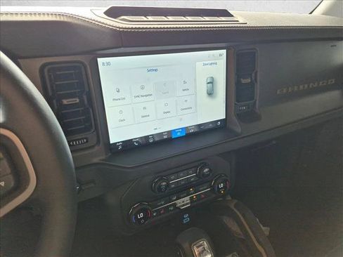 Used 2025 Ford Bronco Badlands AWD/4WD image 11