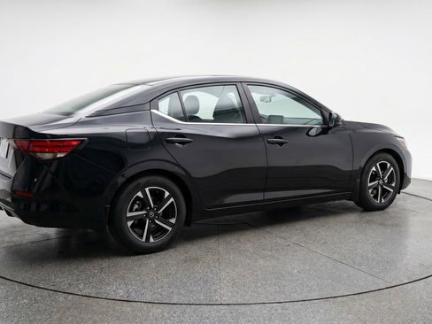 Used 2025 Nissan Sentra SV FWD image 9