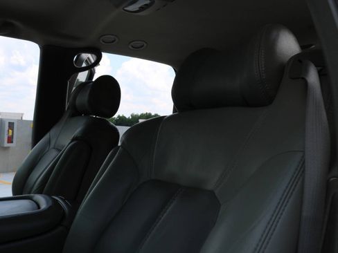 Used 2001 GMC Yukon XL Denali AWD/4WD image 98