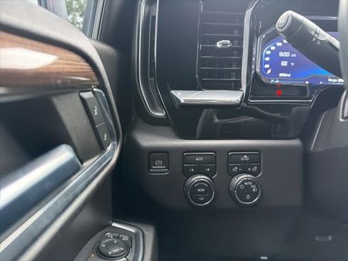 Used 2023 Chevrolet Silverado 1500 LT AWD/4WD image 12