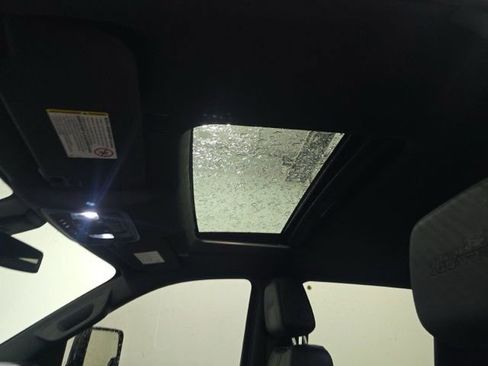 Used 2022 Chevrolet Silverado 2500 High Country w/ Safety Package II image 10