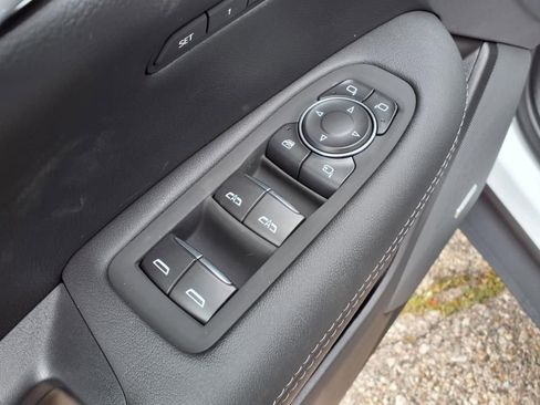 New 2025 Cadillac XT5 Premium Luxury w/ LPO, Floor Liner Package image 12