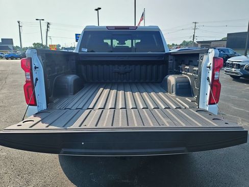 New 2026 Chevrolet Silverado 1500 RST w/ Redline Edition AWD/4WD image 9