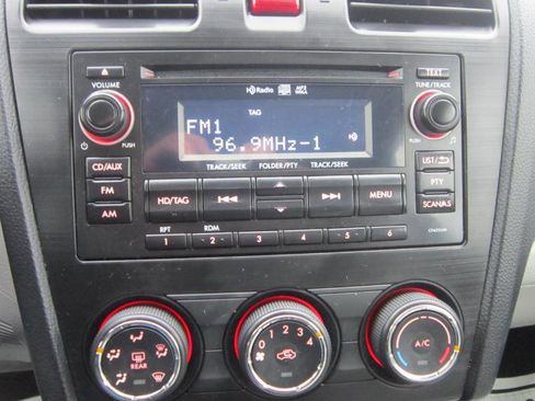 Used 2014 Subaru Forester 2.5i Premium w/ All-Weather Package image 15