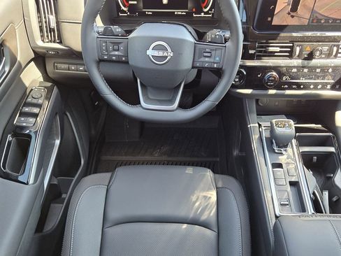 New 2026 Nissan Pathfinder SL w/ SL Premium Package FWD image 12