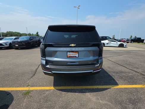 New 2026 Chevrolet Suburban LT w/ Comfort Package AWD/4WD image 5