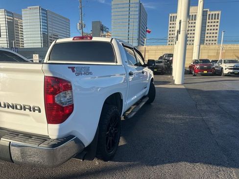 Used 2019 Toyota Tundra SR5 w/ SR5 Upgrade Package image 5