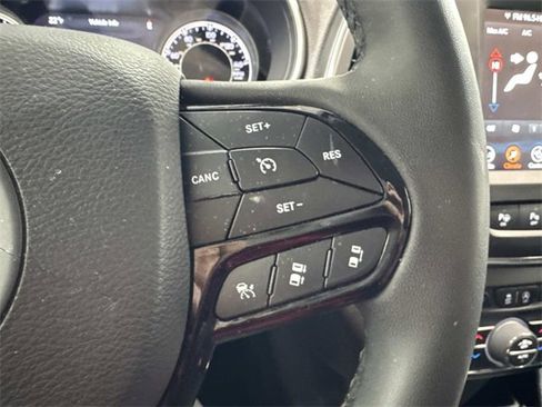 Used 2023 Jeep Cherokee Altitude Lux image 7