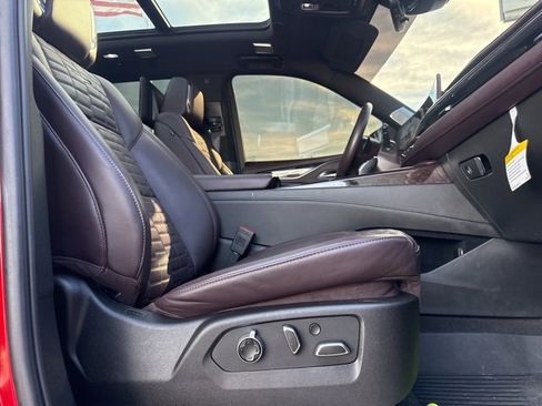 Used 2024 Cadillac Escalade Sport Platinum image 36
