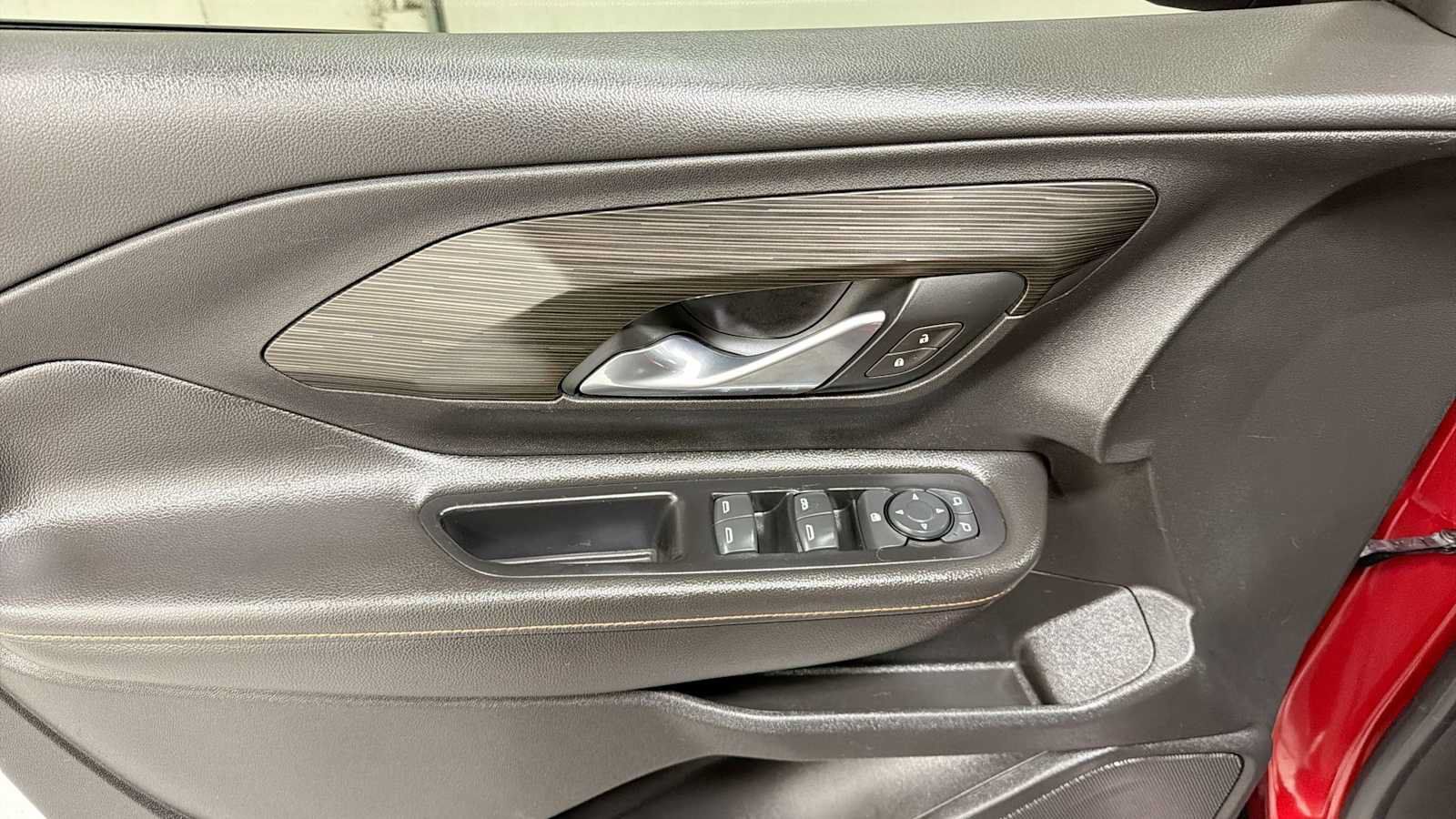 Used 2019 GMC Terrain SLT FWD image 15
