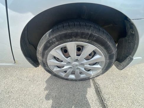 Used 2015 Nissan Sentra S FWD image 27