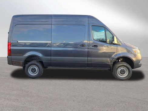 Used 2026 Mercedes-Benz Sprinter 2500 image 2