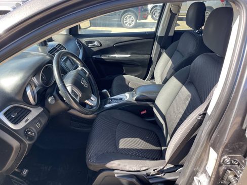 Used 2016 Dodge Journey SXT FWD image 10