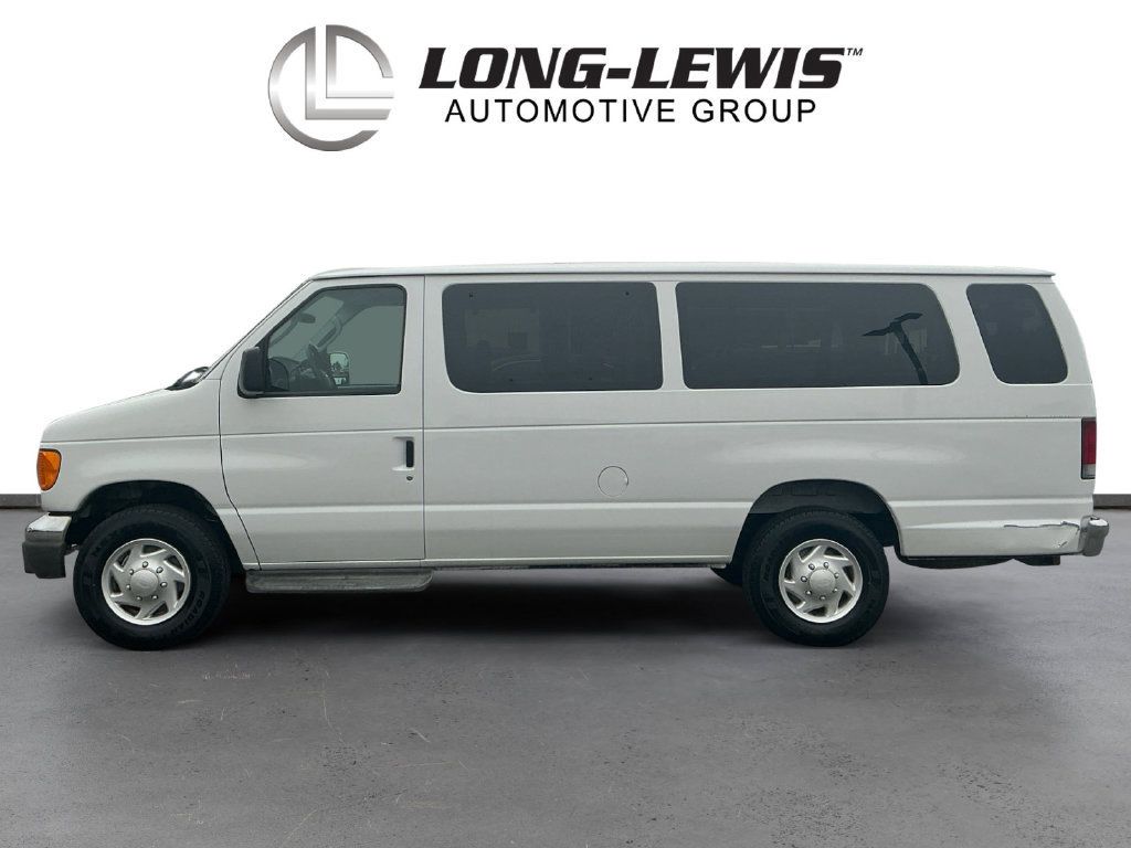Used 2006 Ford E-350 and Econoline 350 Extended Wagon Super Duty RWD image 2