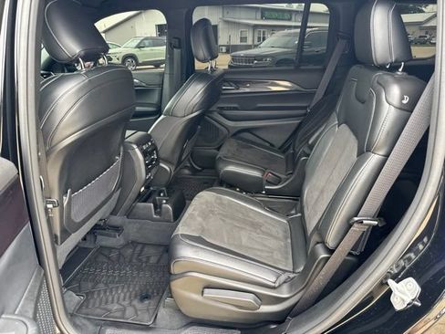 Used 2023 Jeep Grand Cherokee L Laredo AWD/4WD image 21